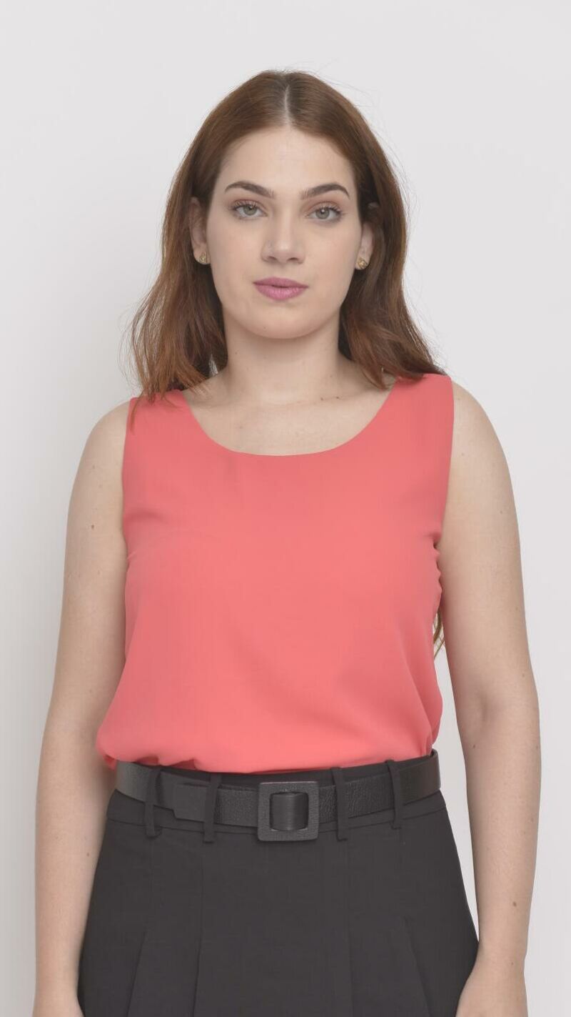 Imagem de Regata Feminina Coral em Crepe com Decote U - Versátil e Elegante